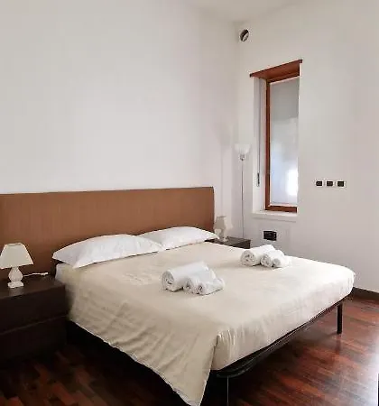 Casa Valentino Turín